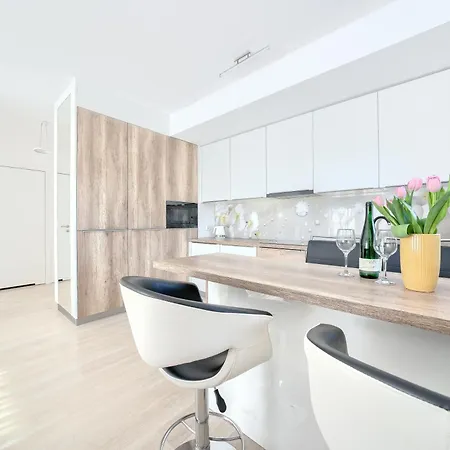Apartamentyprzymorzu Strzelecka 33 Z Parkingiem * Колобжег